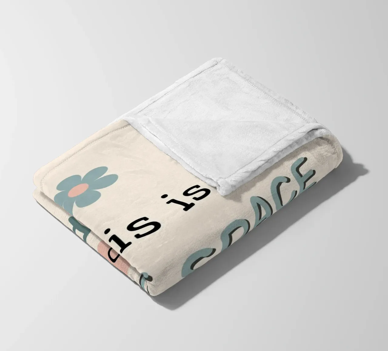 THIS IS A SAFE SPACE coperta in pile da ARTEVO