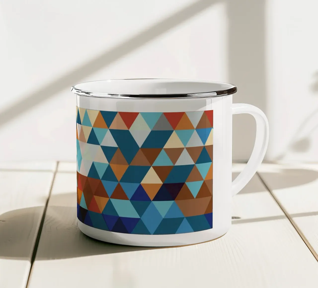 Earth & Sky Geometry tazza in smalto da Petra Lang - Design