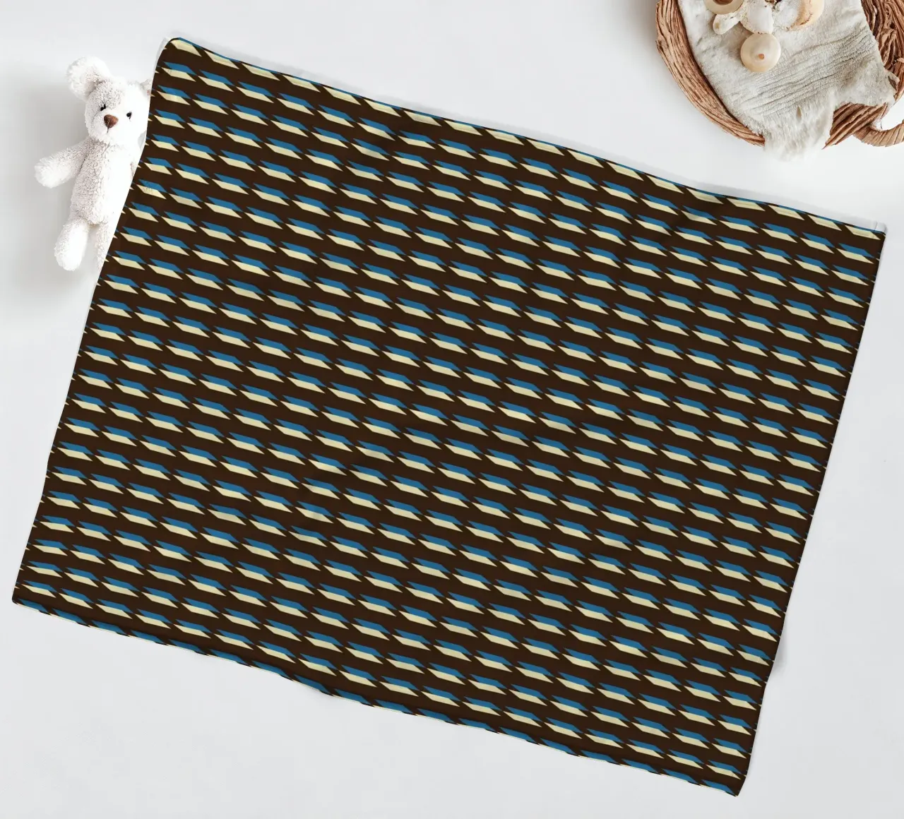 Pattern di linee e forme geometriche coperta in pile da Life of Pie