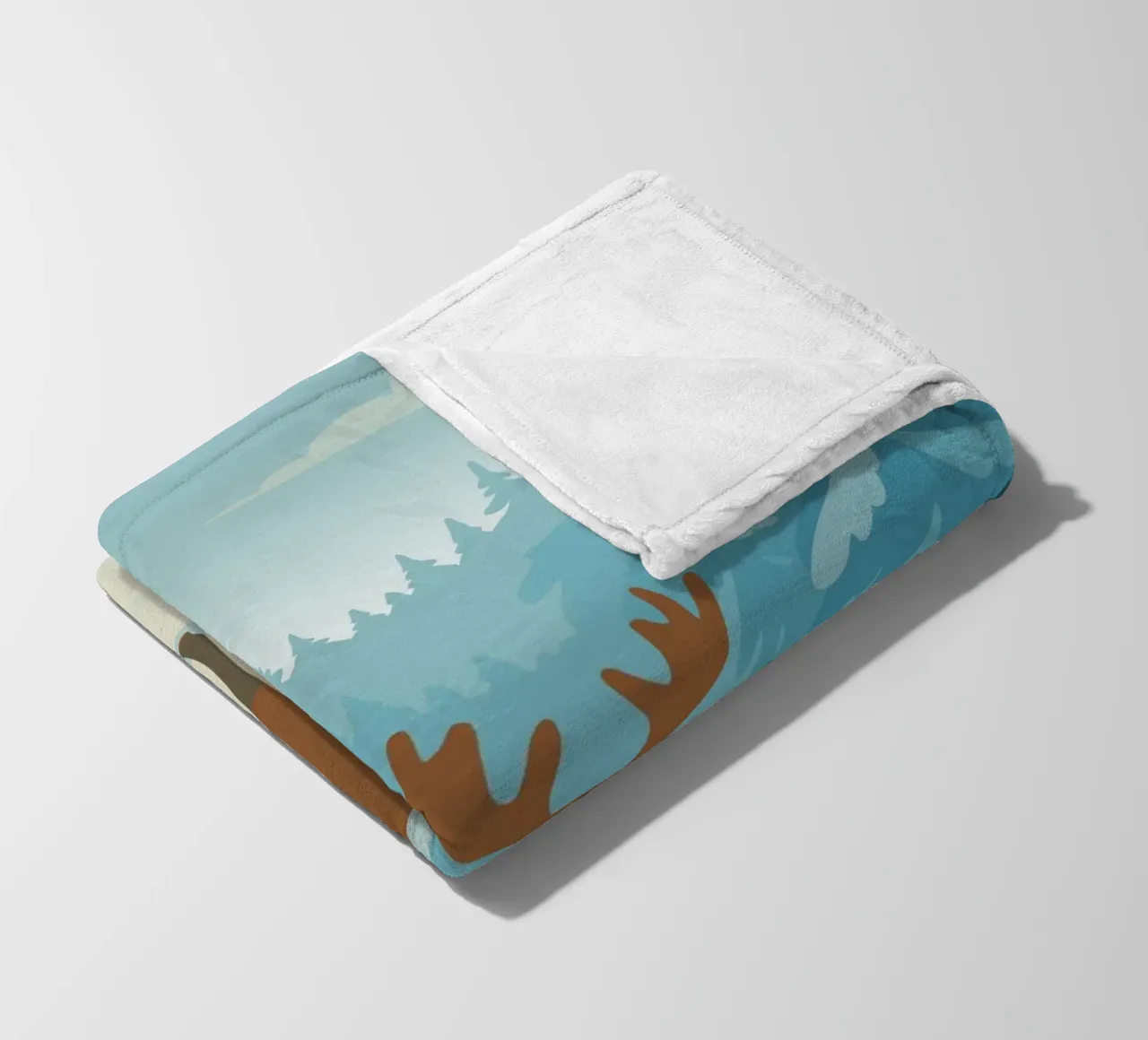 Alce in una foresta innevata coperta in pile da minimalist designs