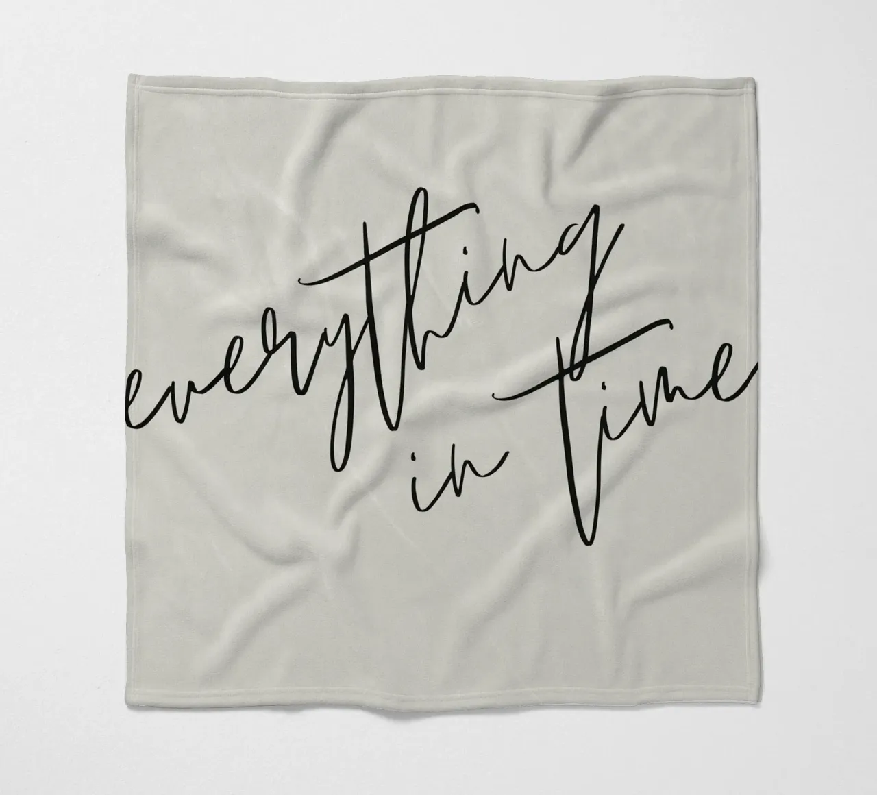 EVERYTHING IN TIME coperta in pile da ARTEVO