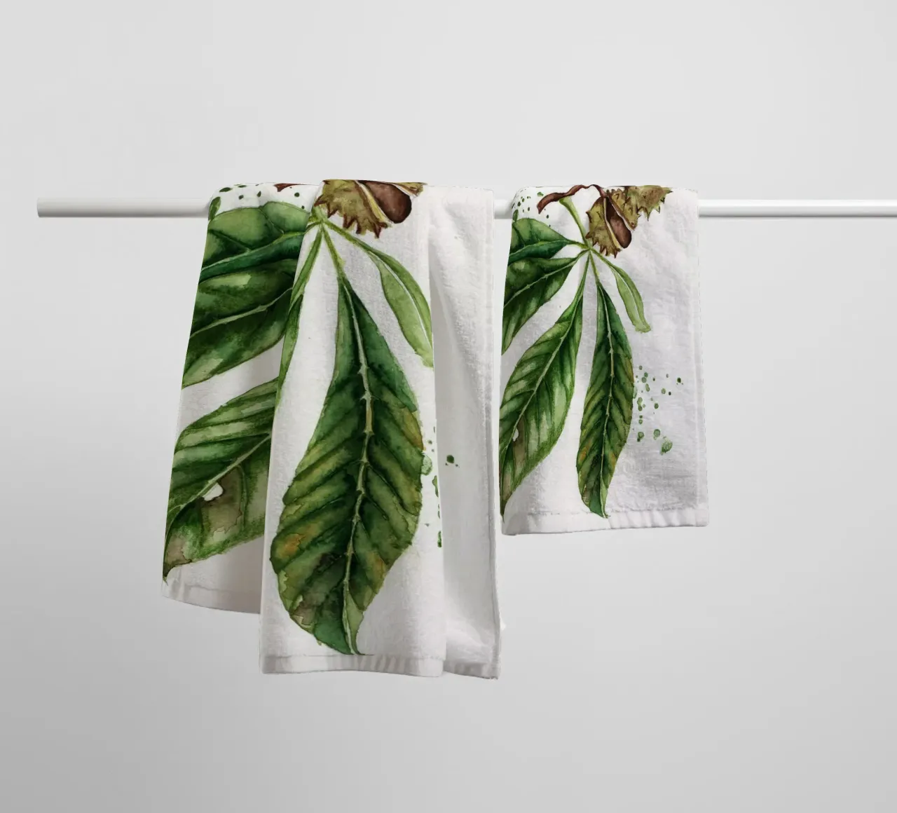 chesnut autumn asciugamano da bagno da Nathys_illustration