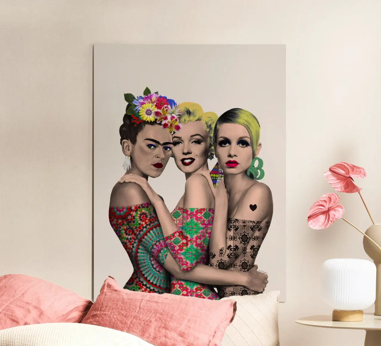 Kahlo, Monroe e Twiggy poster con telaio in legno da Ana Paula Hoppe