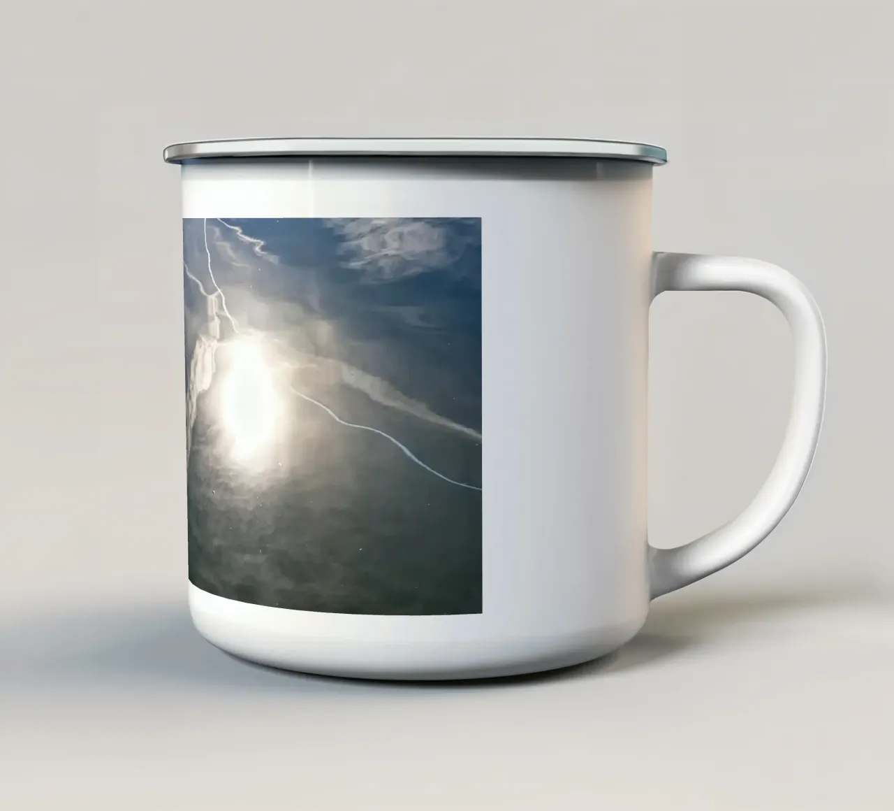 Riflessione nell'acqua tazza in smalto da Romy Mueller Waterworld