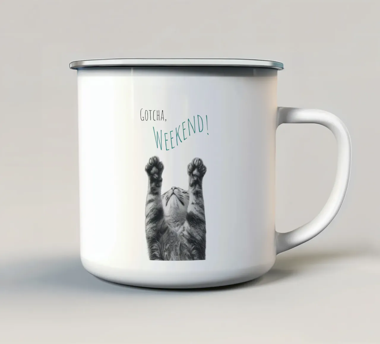 Gatto fresco - fine settimana tazza in smalto da Melanie Viola