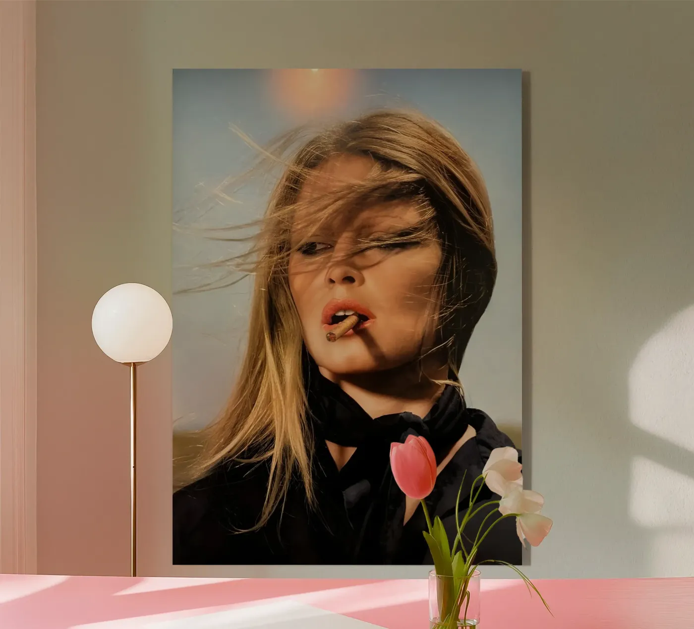 Blonde, Breeze, and Cigar plexiglas de Galery Vintage