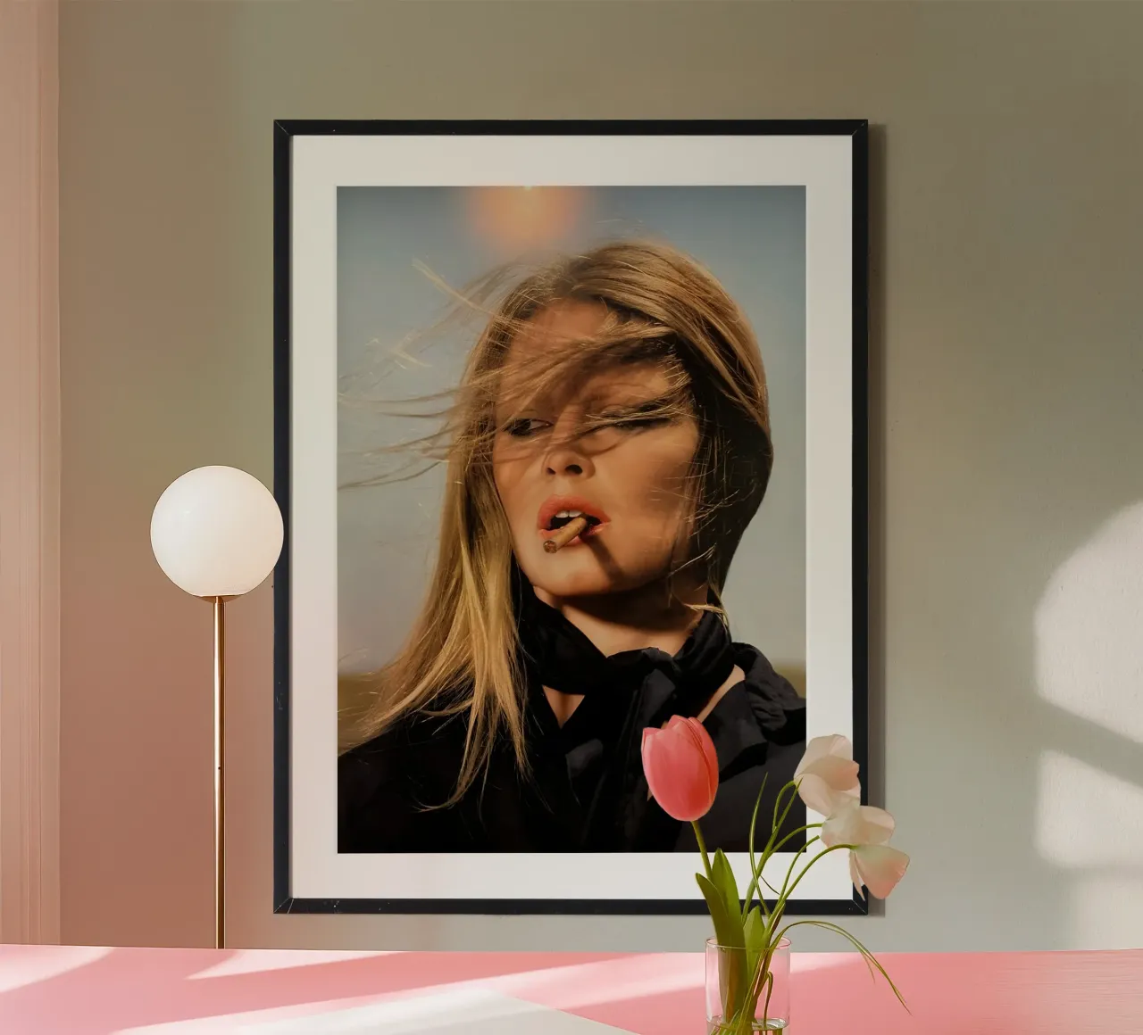 Bionda, brezza e sigaro poster da Galery Vintage