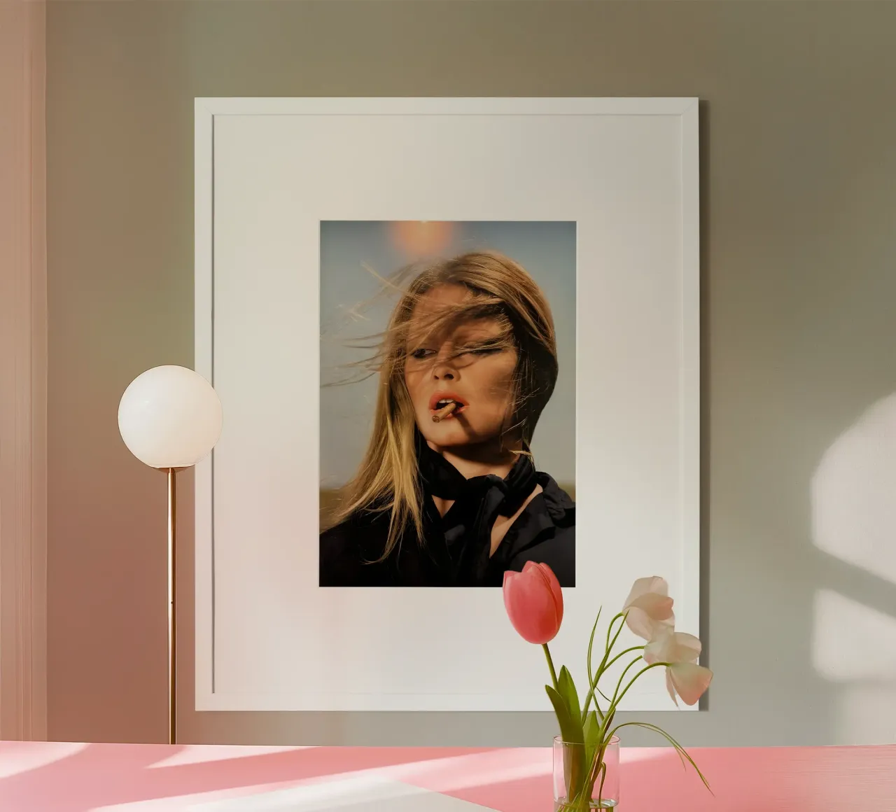 Bionda, brezza e sigaro poster da Galery Vintage