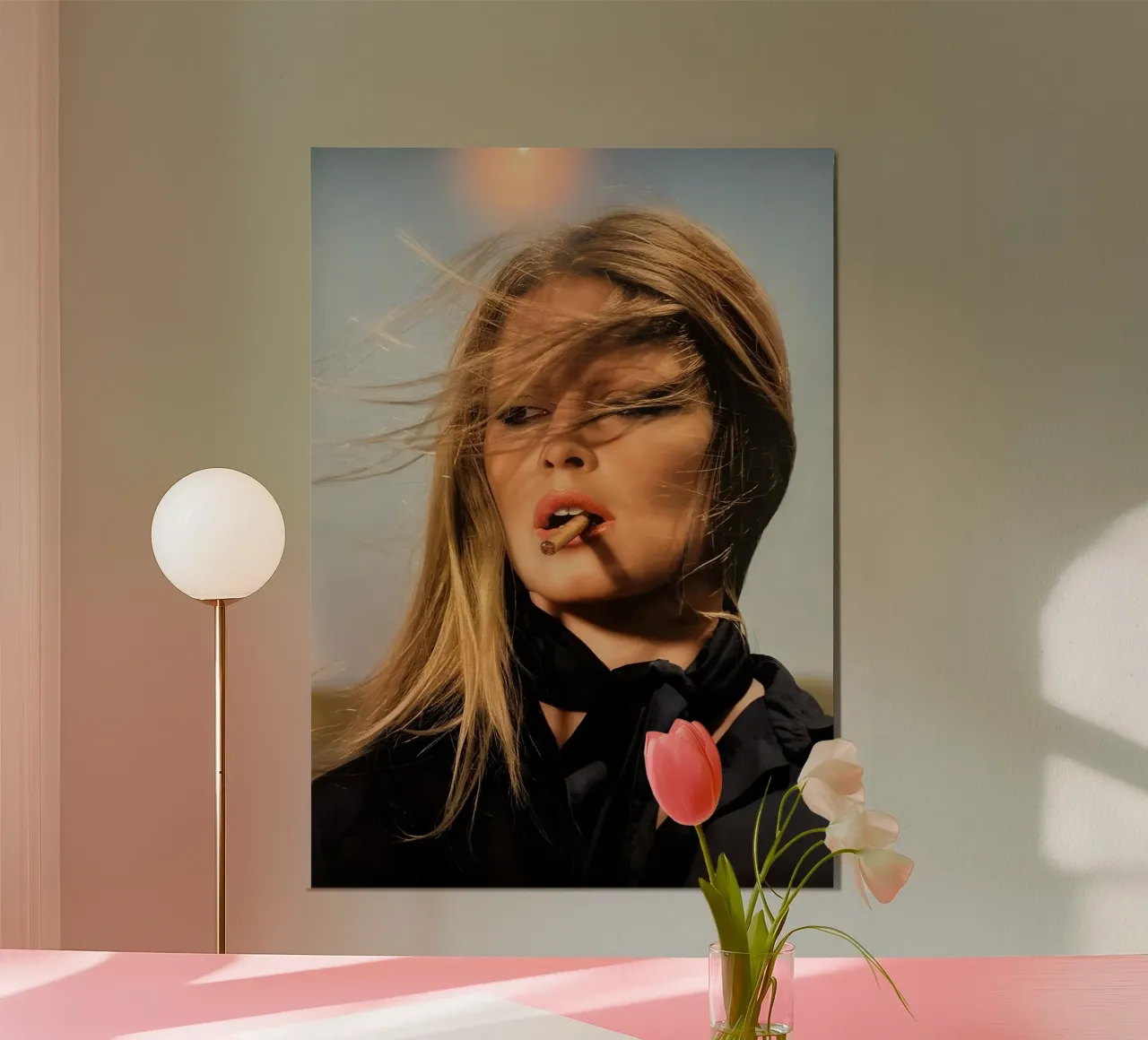 Bionda, brezza e sigaro poster da Galery Vintage