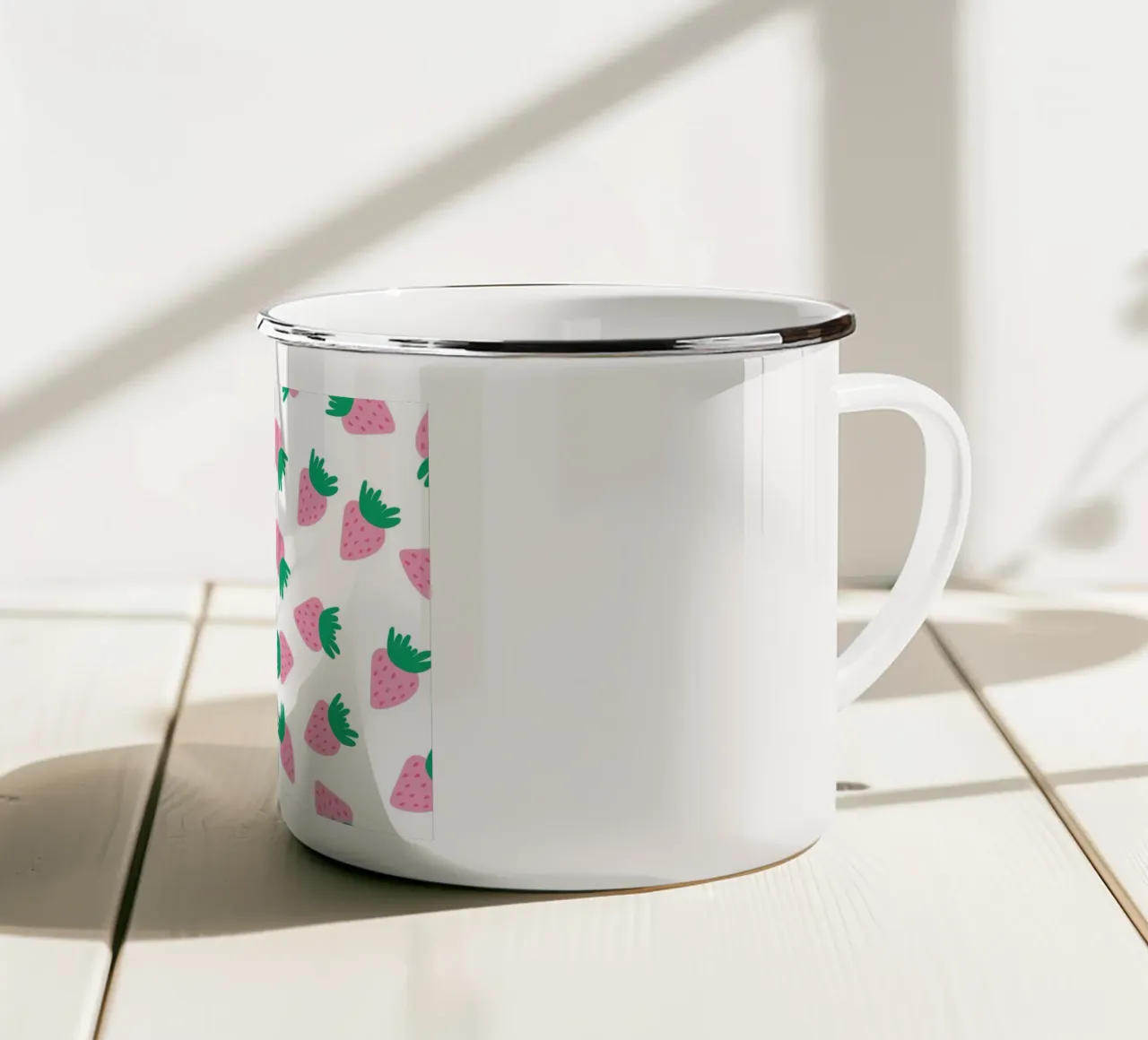 Amore dolce alla fragola tazza in smalto da Studio Fun Boy