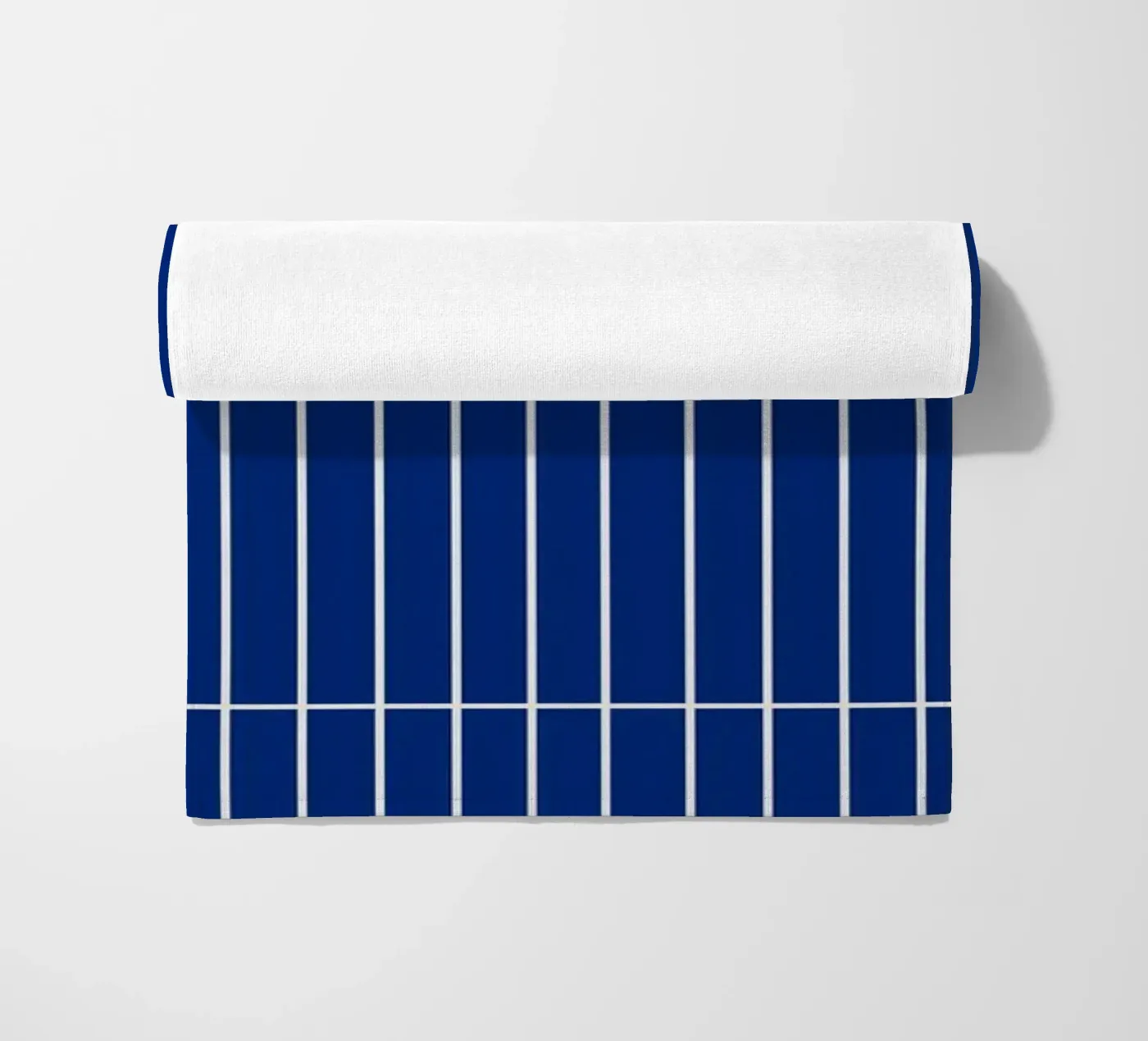 White Rectangular Grid on Blue strandhanddoek van Timeless moderna