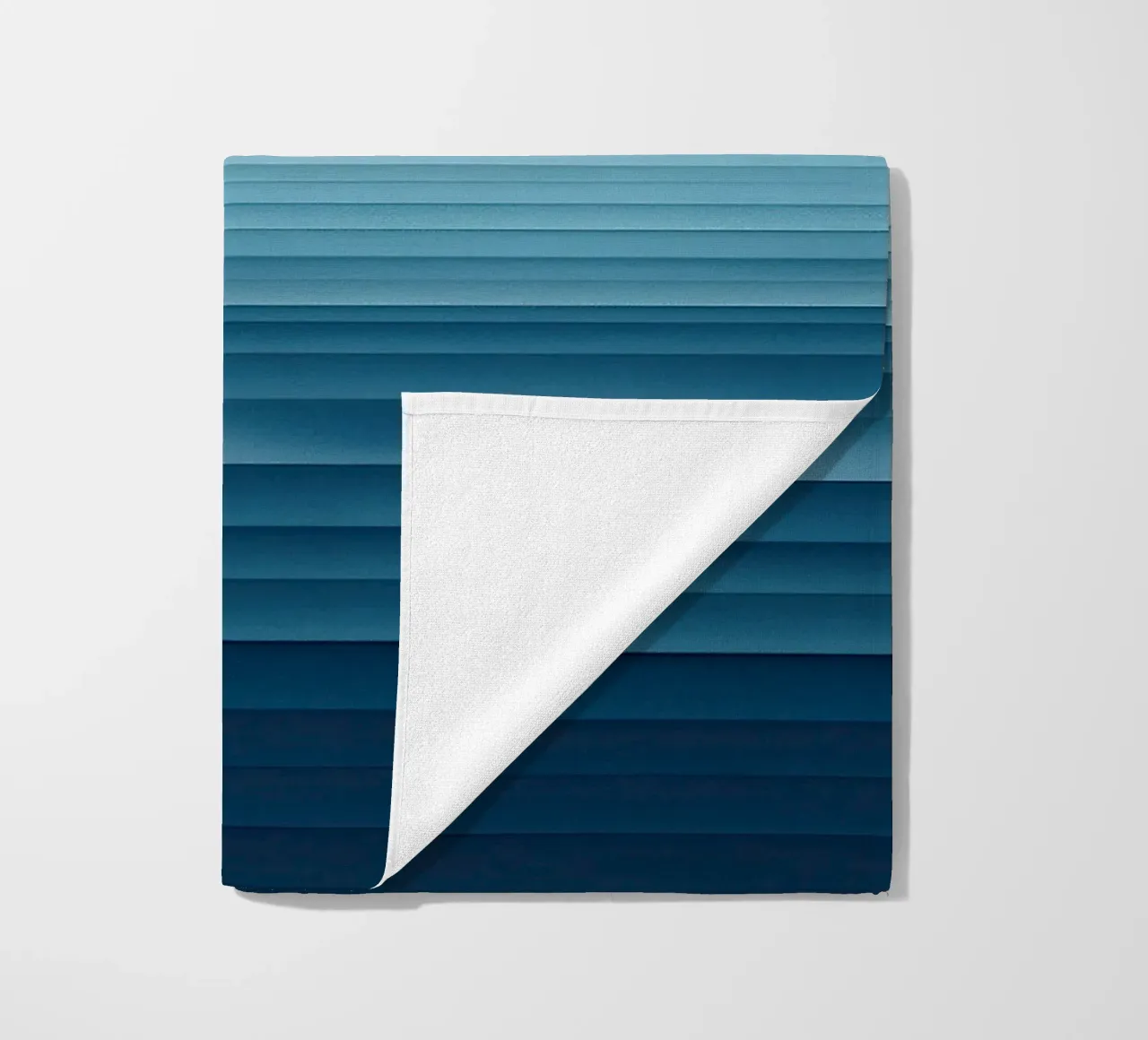 Minimal Nordic Seascape telo mare da Burk Smith