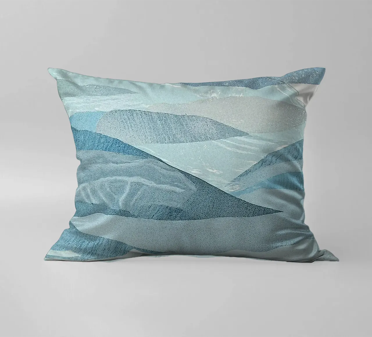 Scandinavian Abstract Waves in Cool Blue Tones cuscino da Burk Smith