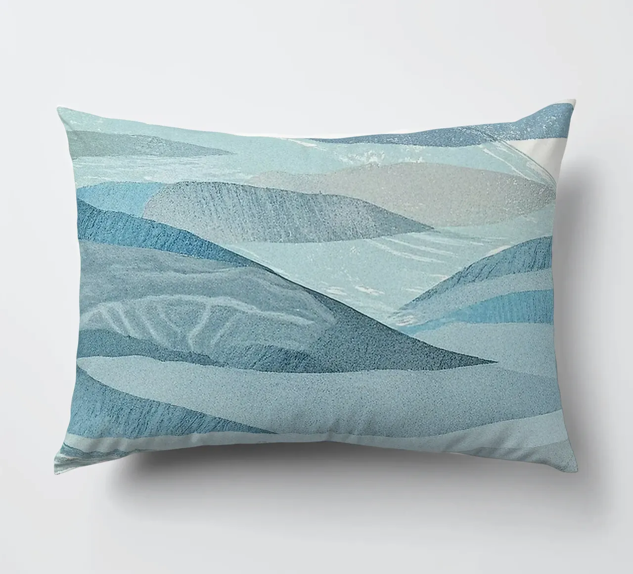Scandinavian Abstract Waves in Cool Blue Tones cuscino da Burk Smith