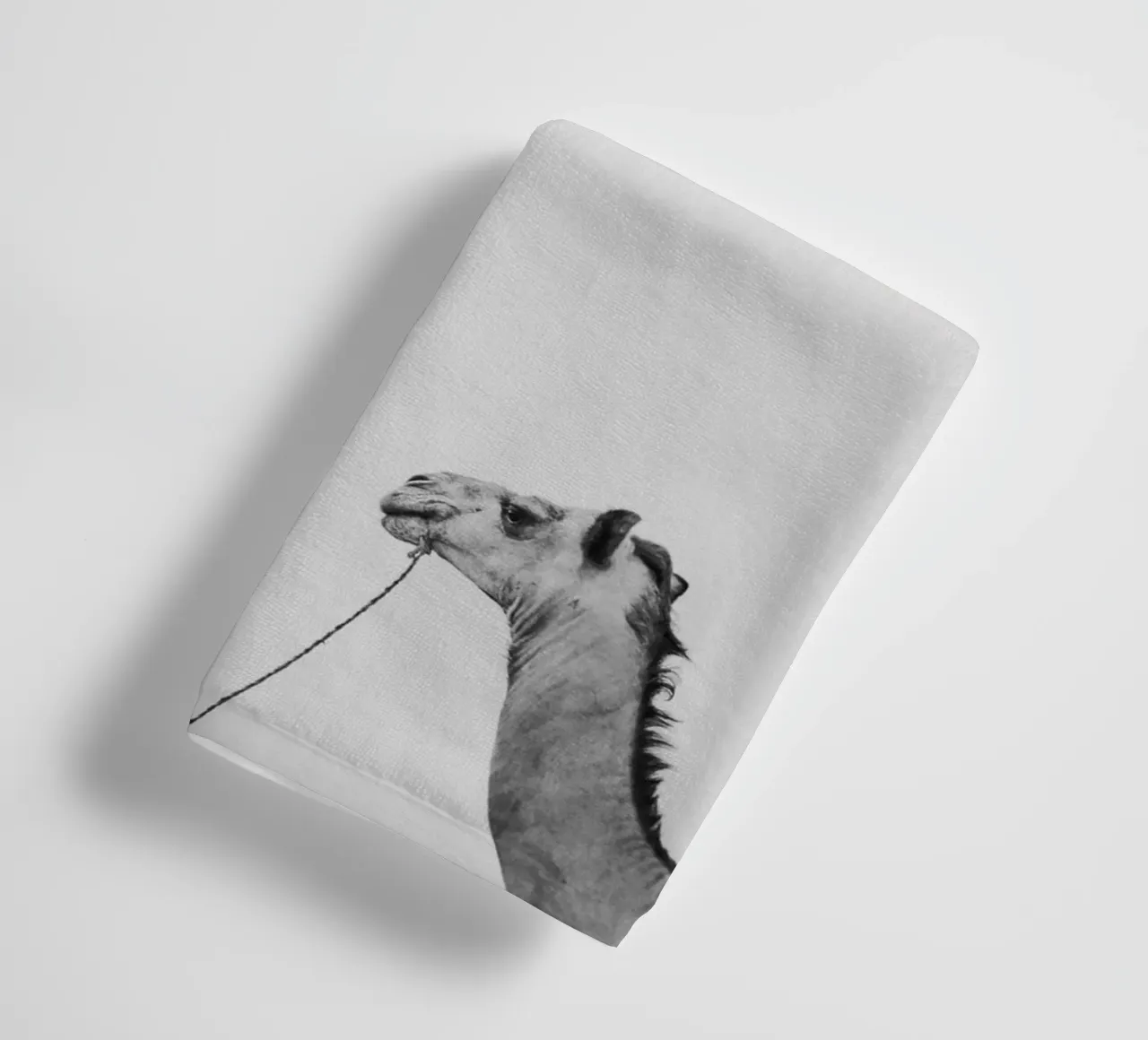 Camel queue towel by photolovers