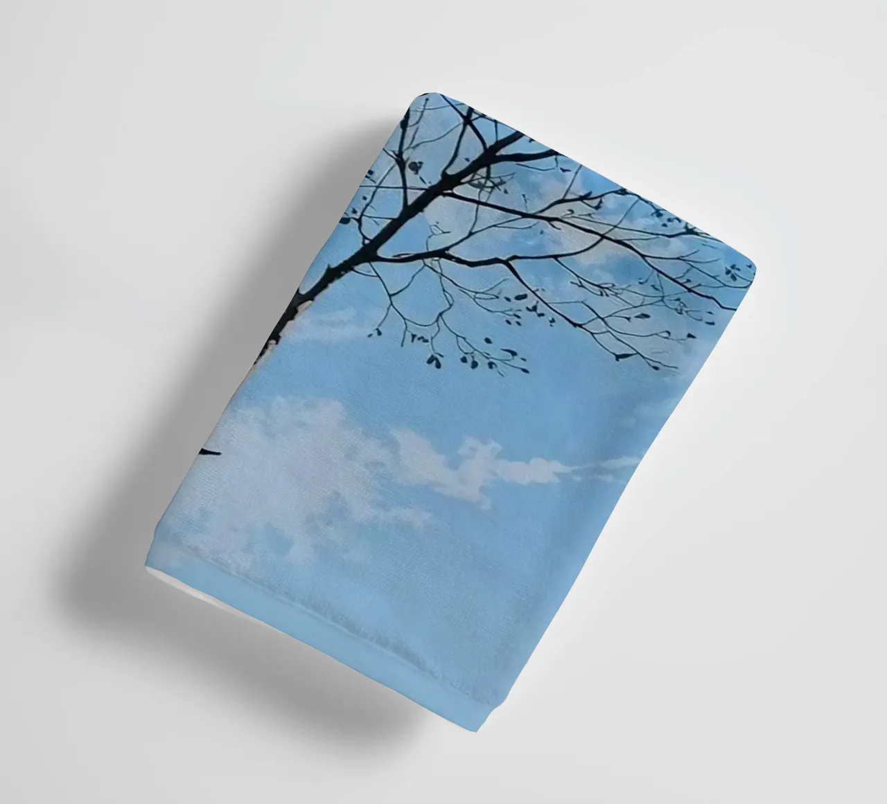 branch tree in cloud asciugamano da bagno da scoten
