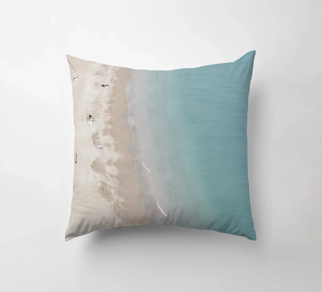 Aerial beach view cuscino da photolovers