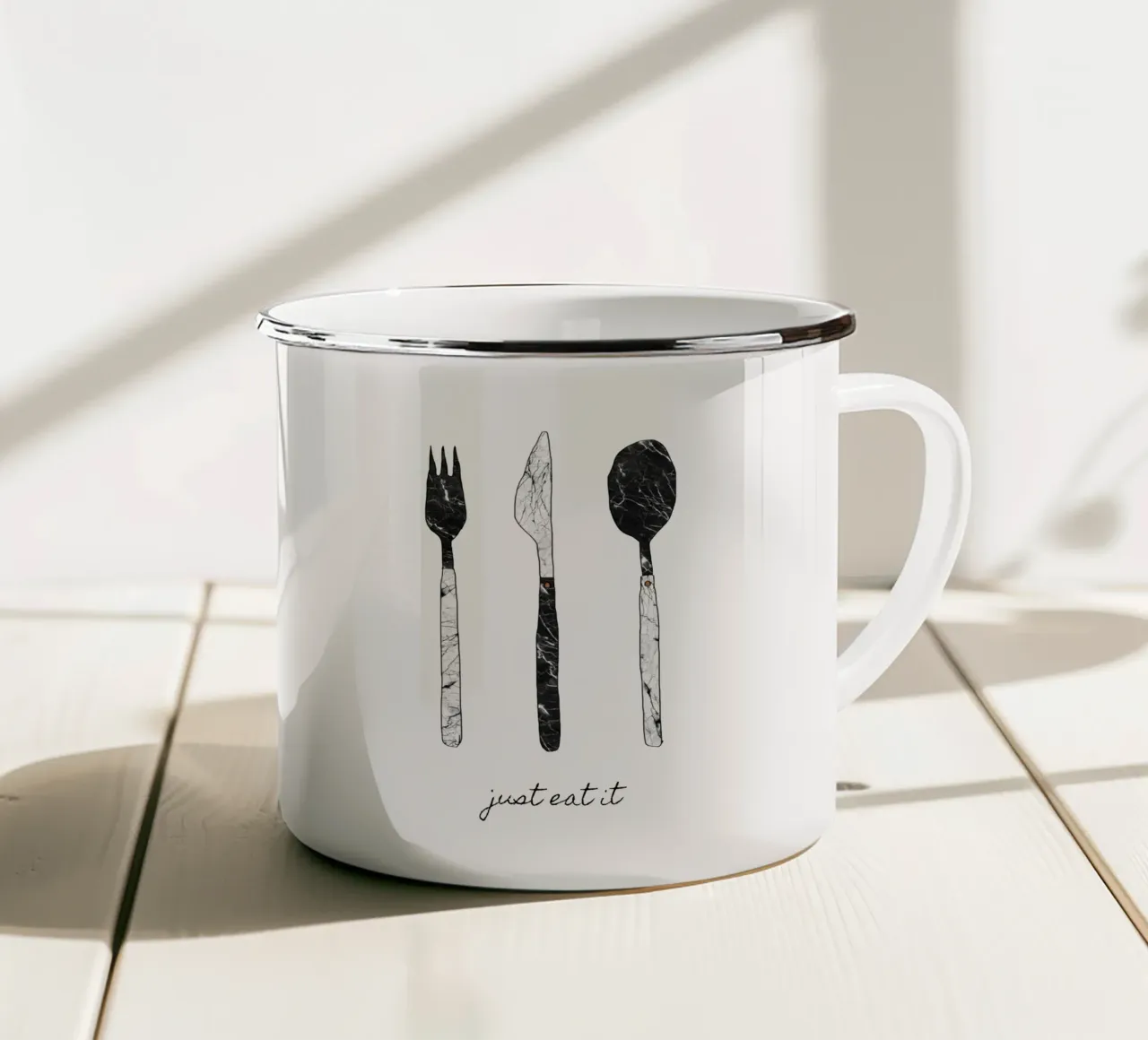 Mangiate e basta tazza in smalto da Orara Studio