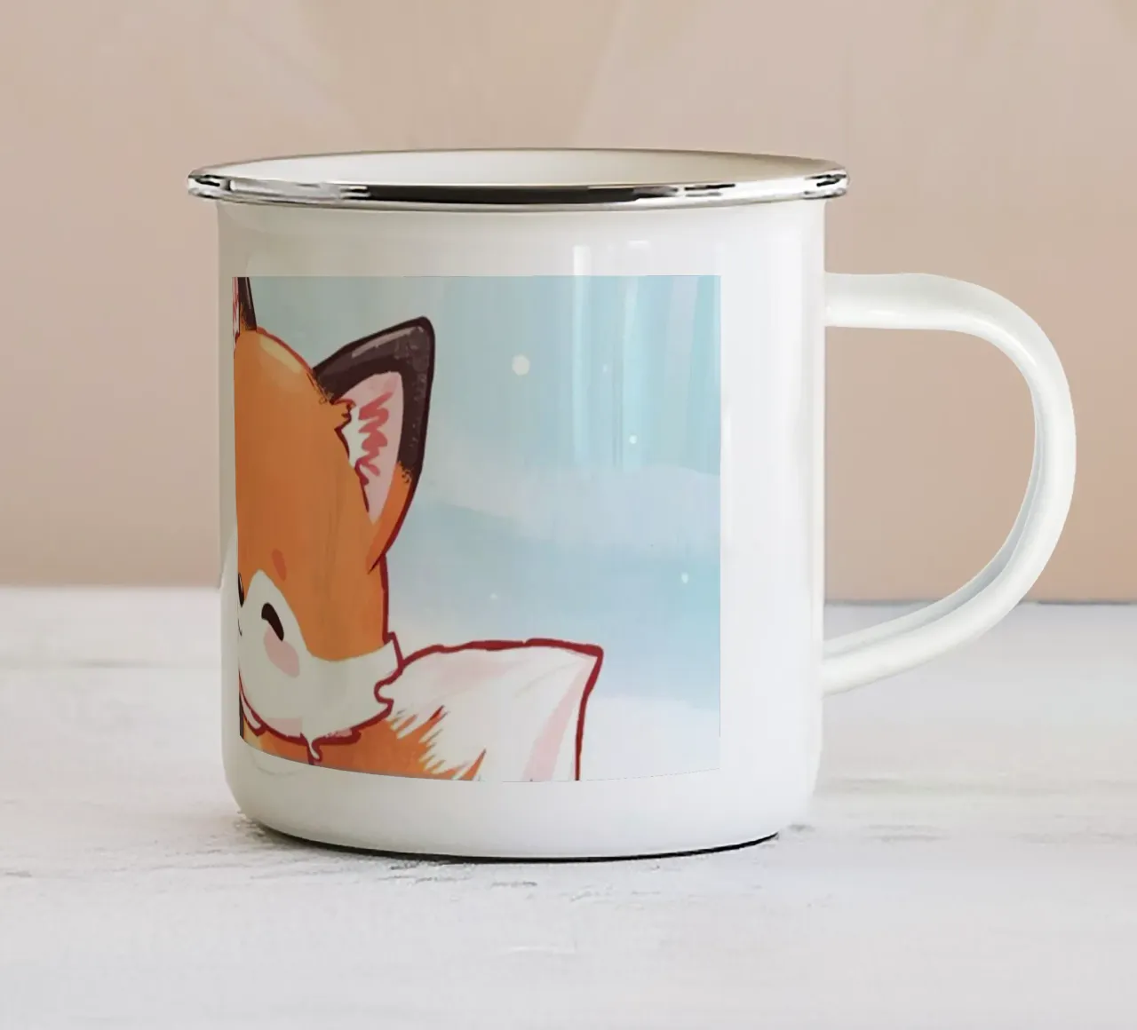 Abbracci caldi nella neve tazza in smalto da Voxy's Adventures