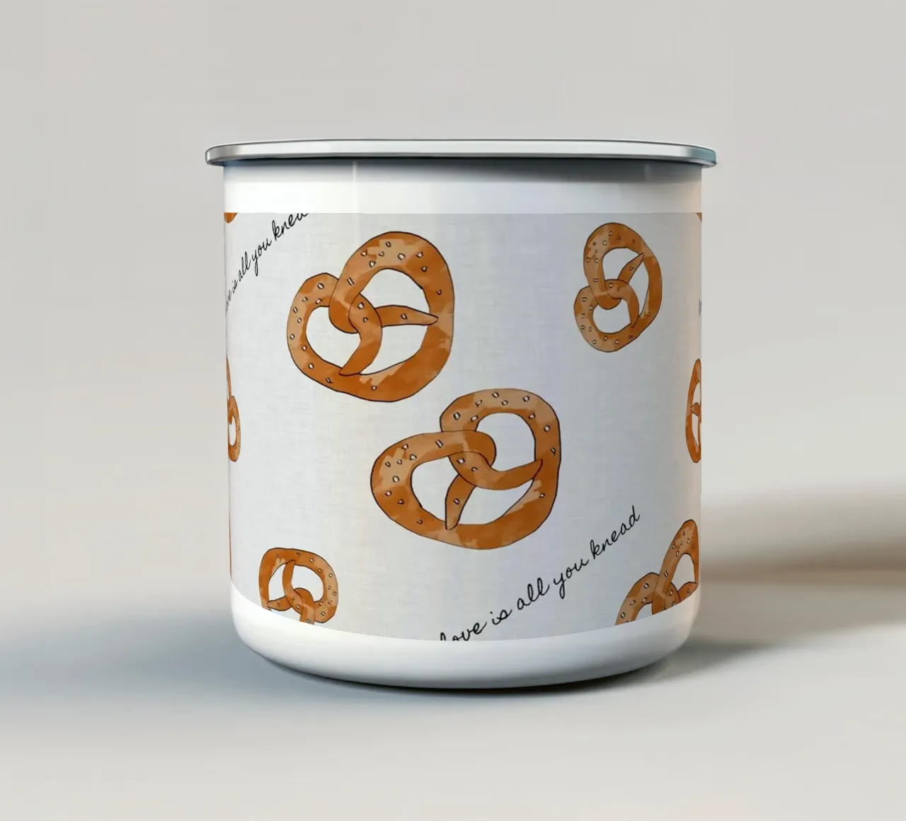 L'amore è tutto ciò che si impasta tazza in smalto da Orara Studio