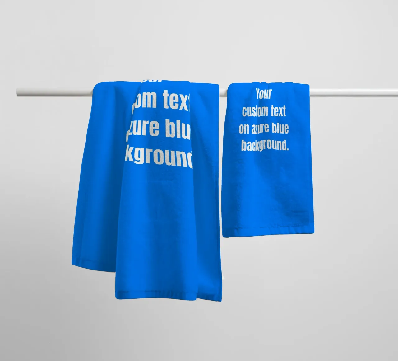 Custom text on azure blue background Handtuch von RB-Quotes