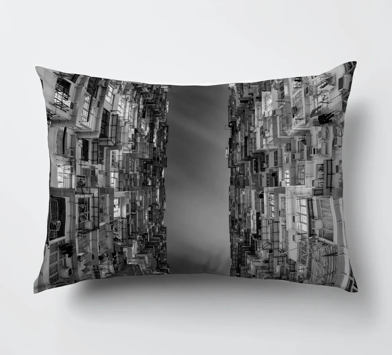 HONG KONG 24 cuscino da Tom Uhlenberg