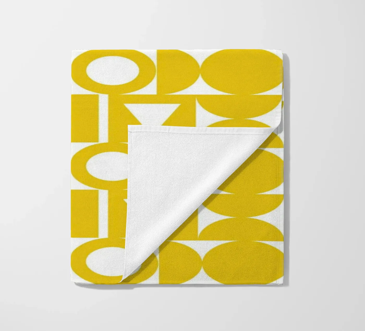 Forma geometrica gialla telo mare da Studio Fun Boy