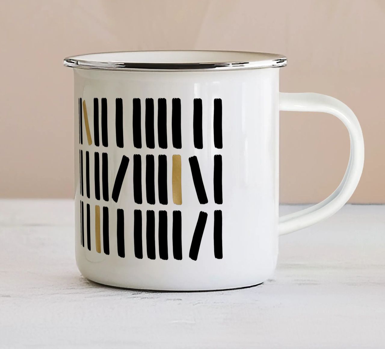 Astratto nero e oro tazza in smalto da Orara Studio