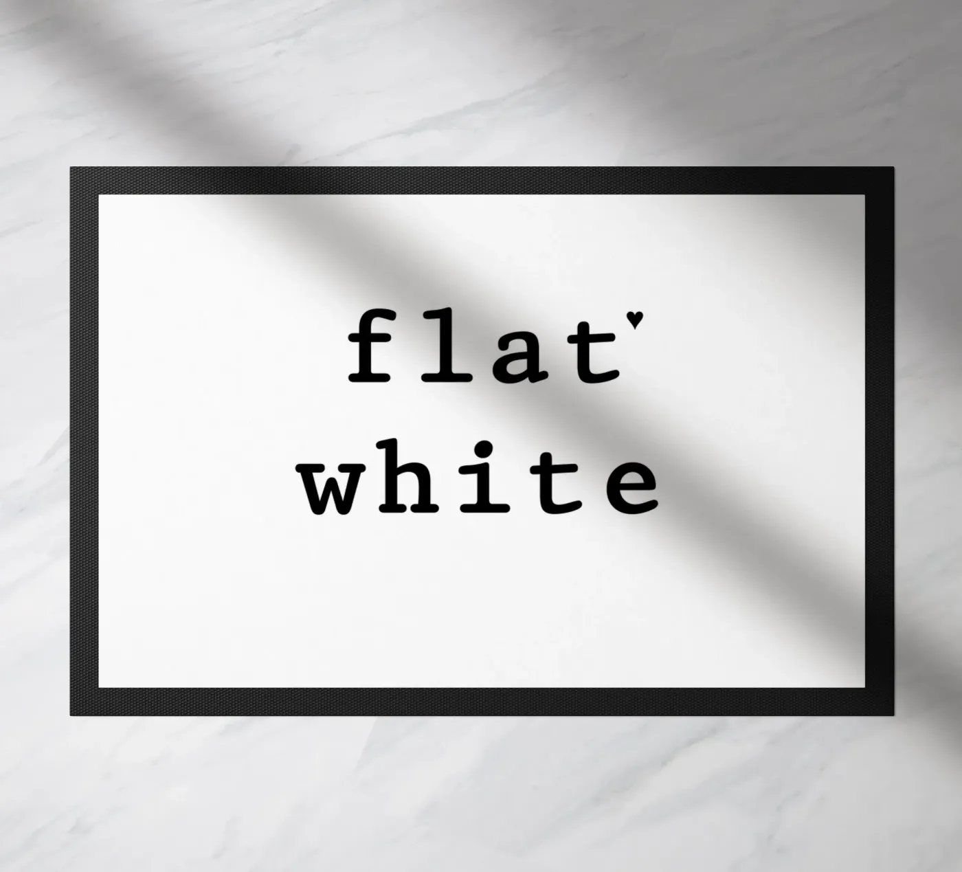 Flat white deurmat van typolover