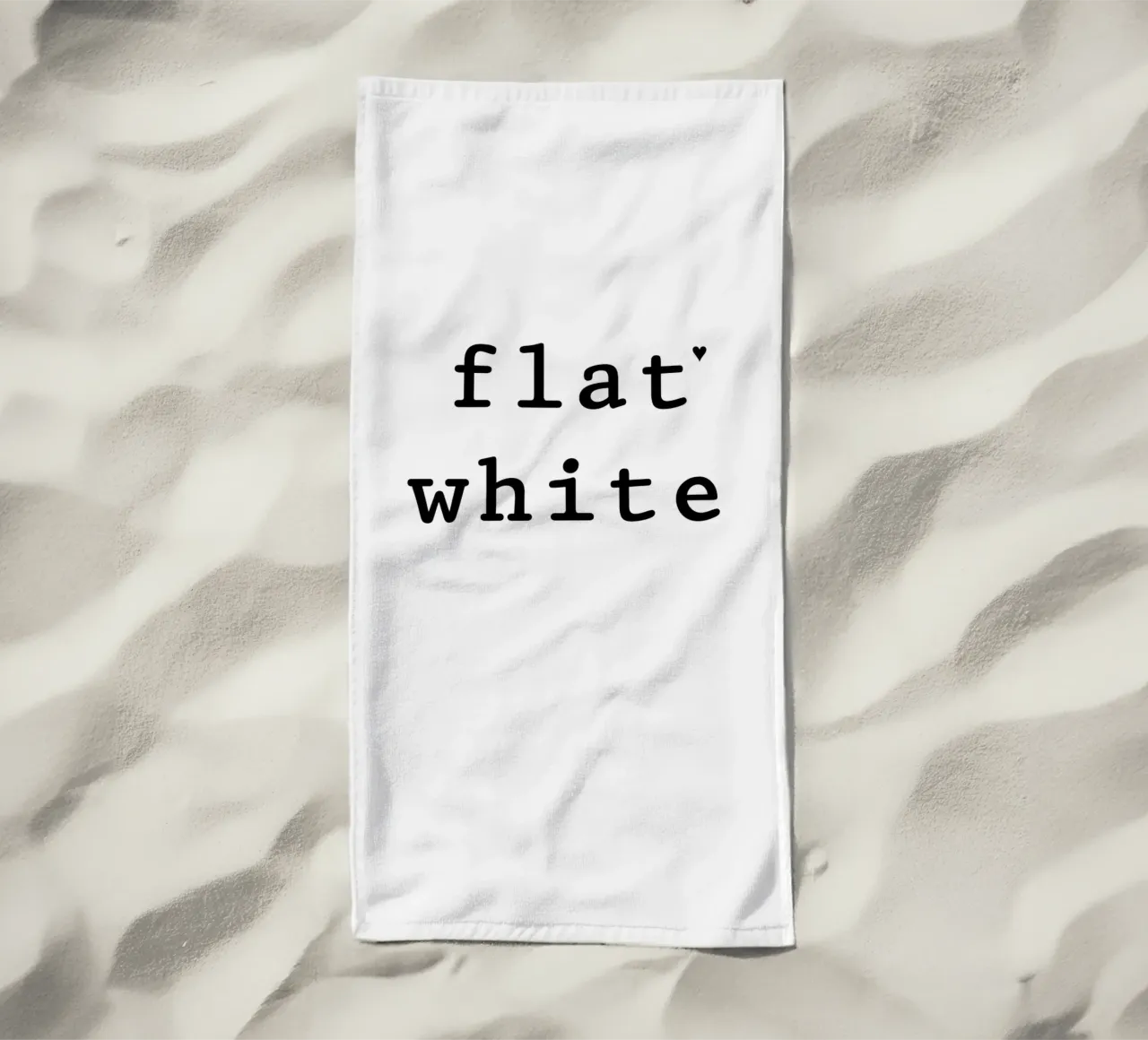 Flat white strandhanddoek van typolover