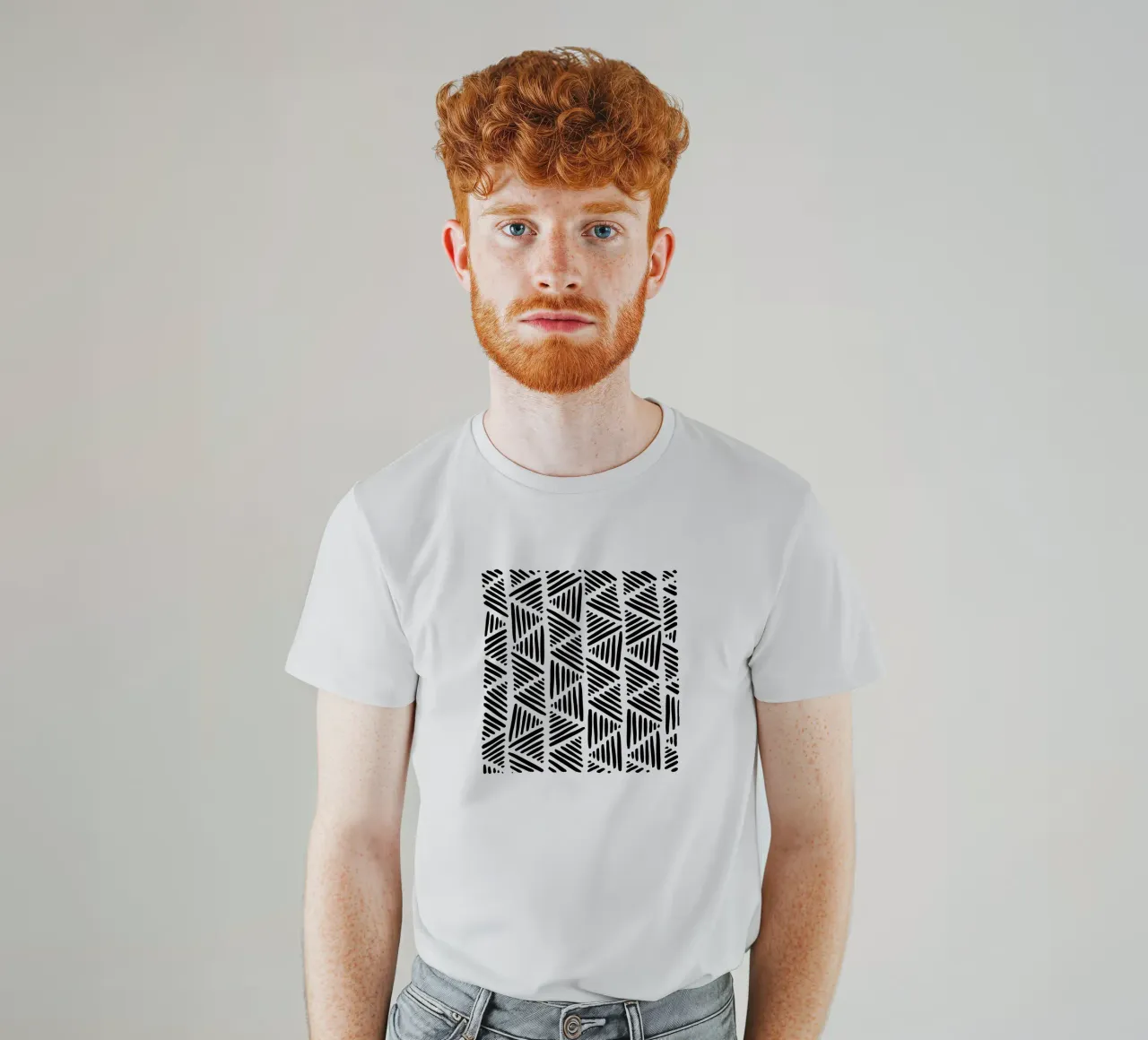 Bianco e nero astratto I t-shirt da Orara Studio