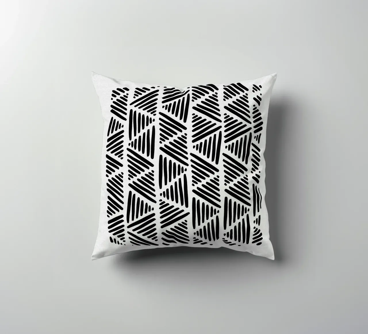 Bianco e nero astratto I cuscino da Orara Studio