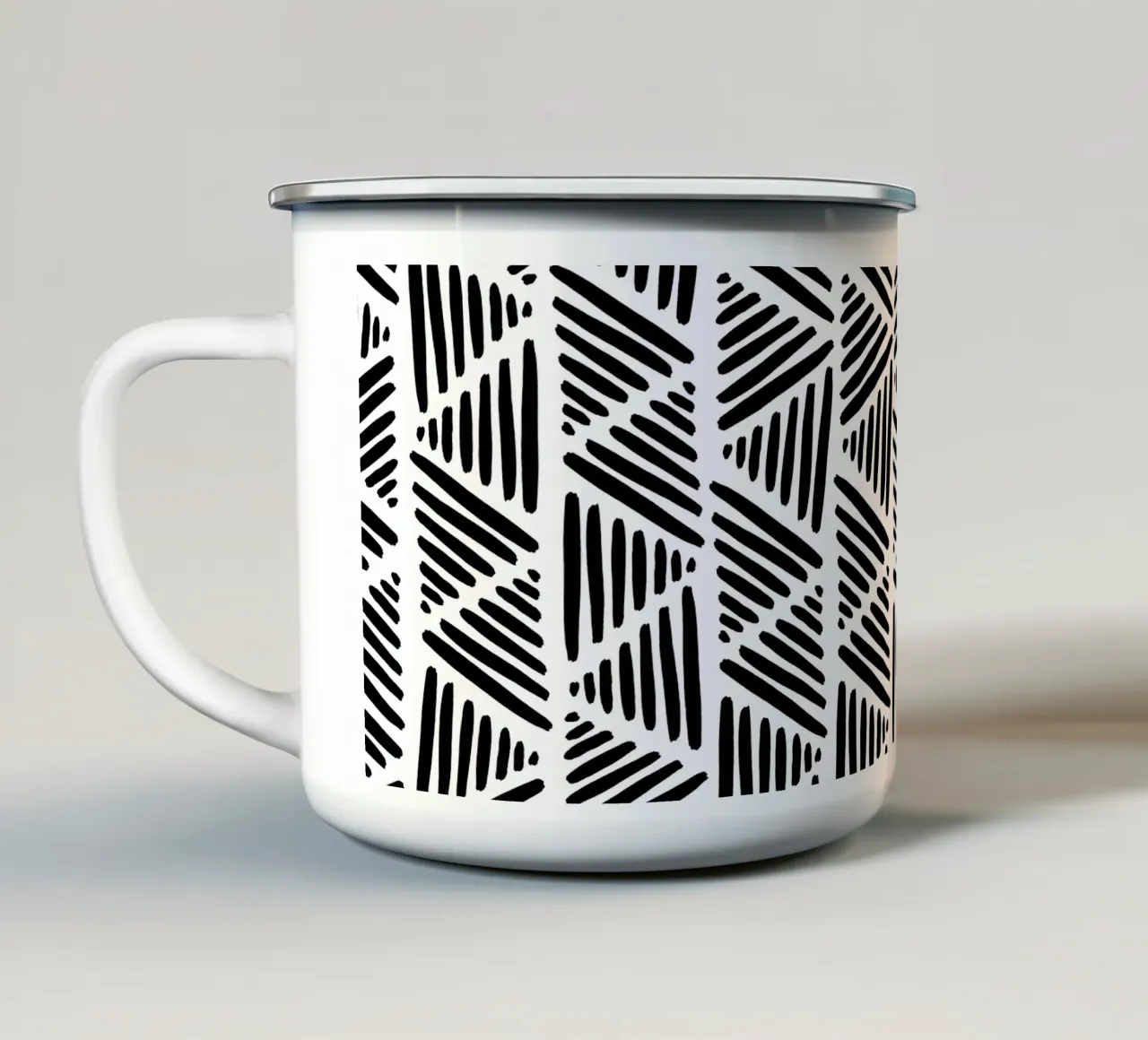 Schwarz und Weiß Abstrakt I Emaille Tasse von Orara Studio
