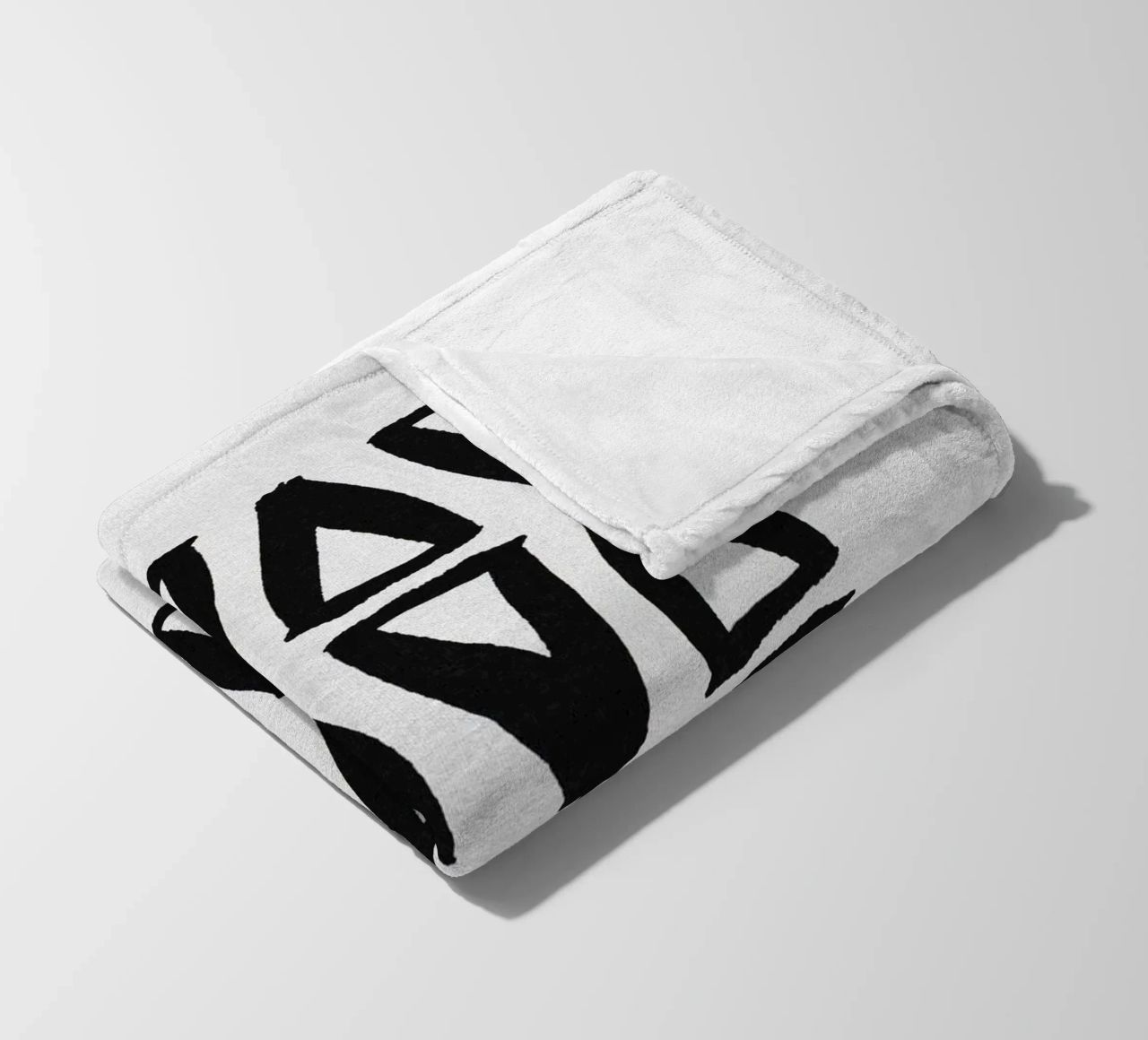 Bianco e nero astratto II coperta in pile da Orara Studio