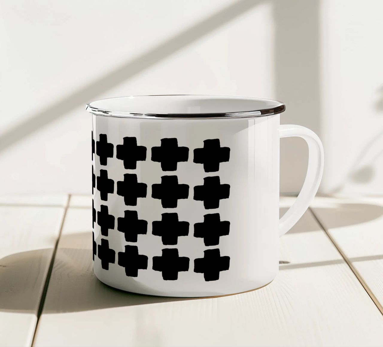 Bianco e nero astratto III tazza in smalto da Orara Studio