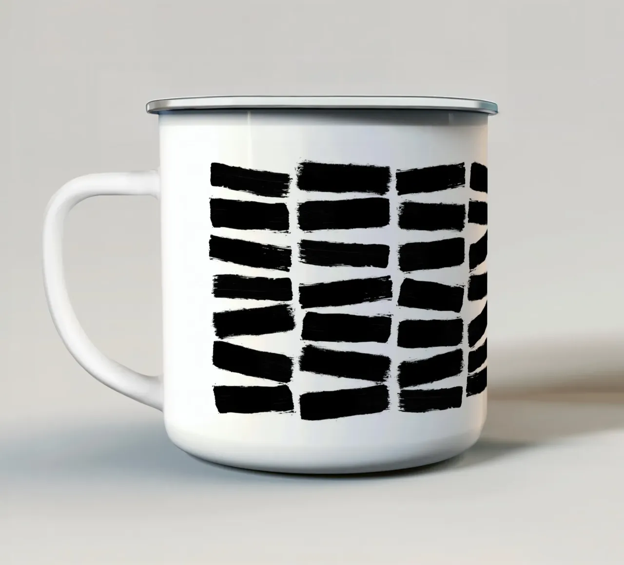 Pennellate nere tazza in smalto da Orara Studio