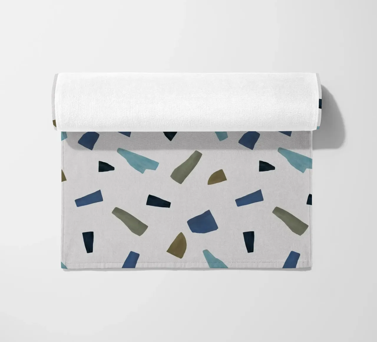 Blauw & Bruin Abstract strandhanddoek van Orara Studio
