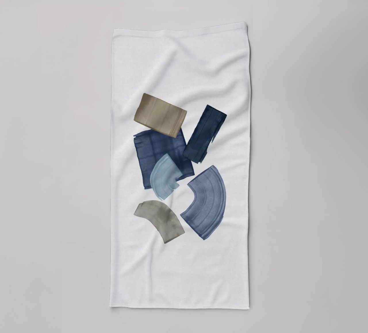Blauwe en bruine verfblokken badhanddoek van Orara Studio