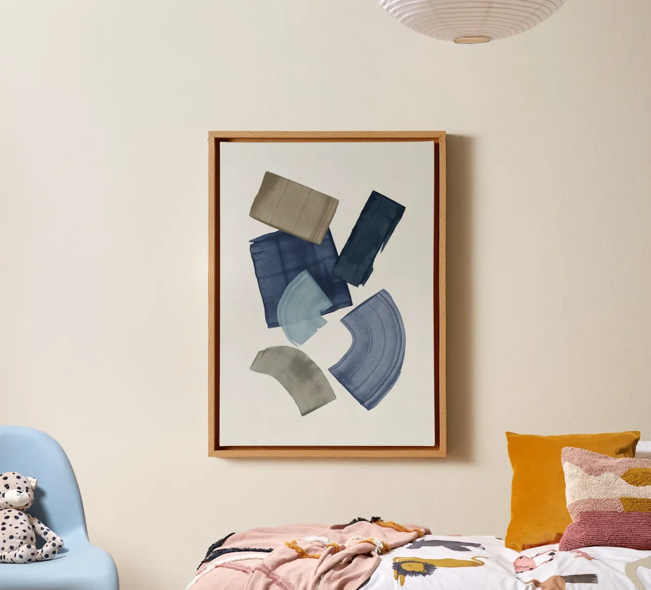 Blaue und braune Farbblöcke Leinwand mit Schattenfugenrahmen von Orara Studio