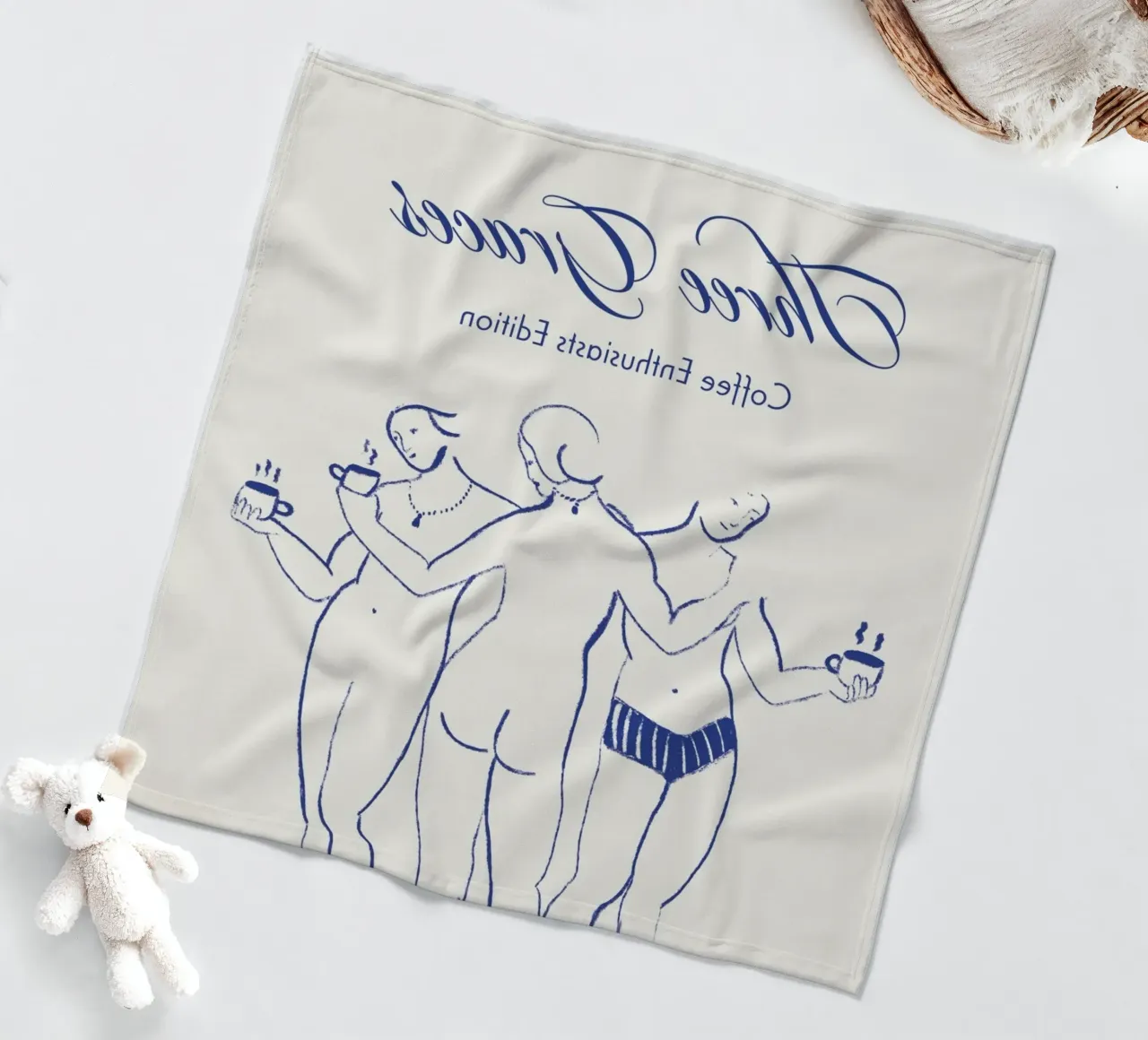 Three Graces Fleecedecke von Candid Chroma