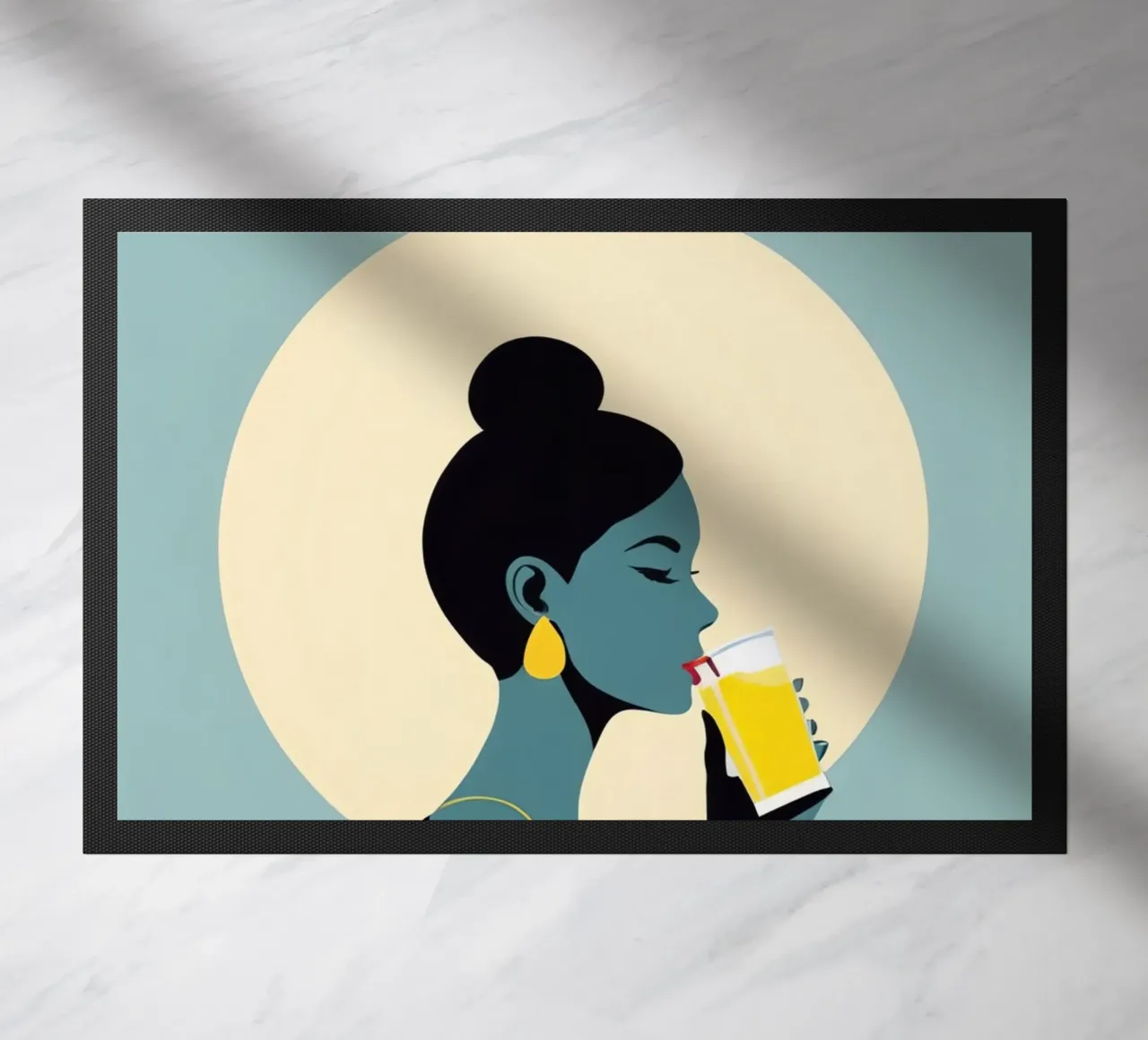 Sunlit Sip - Donna minimalista retro con limonata zerbino da Maison Solis