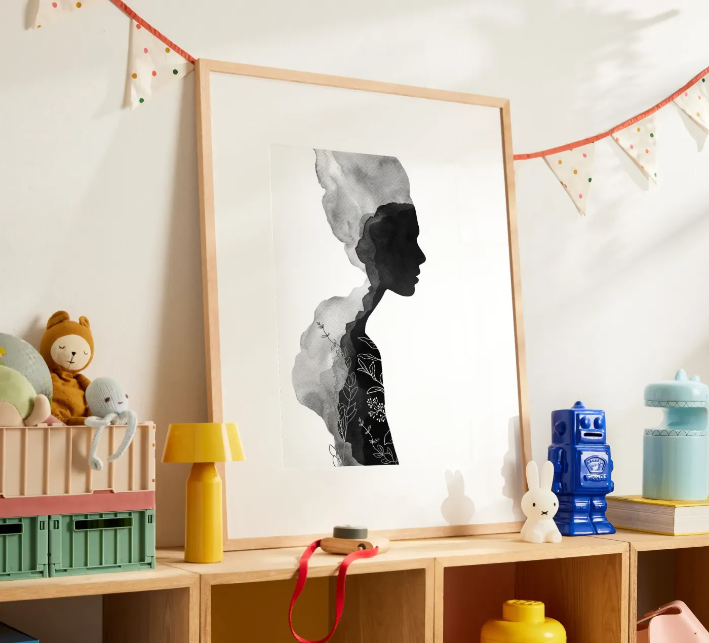 Her poster da Orara Studio