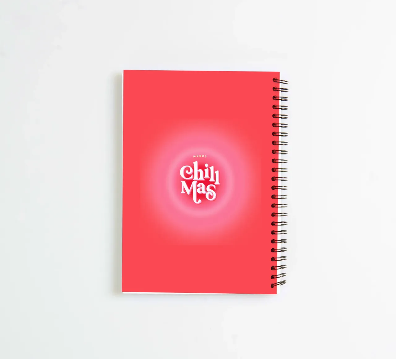 Merry Chill-mas - Weihnachten Pun leuchtend rosa und rot Ringbuch von Dominique Vari Christmas