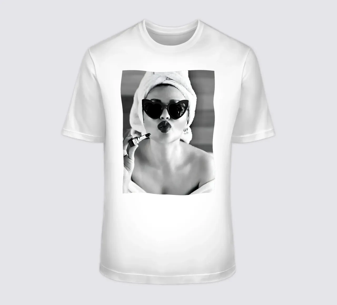 Invio di un bacio in bianco e nero t-shirt da Galery Vintage