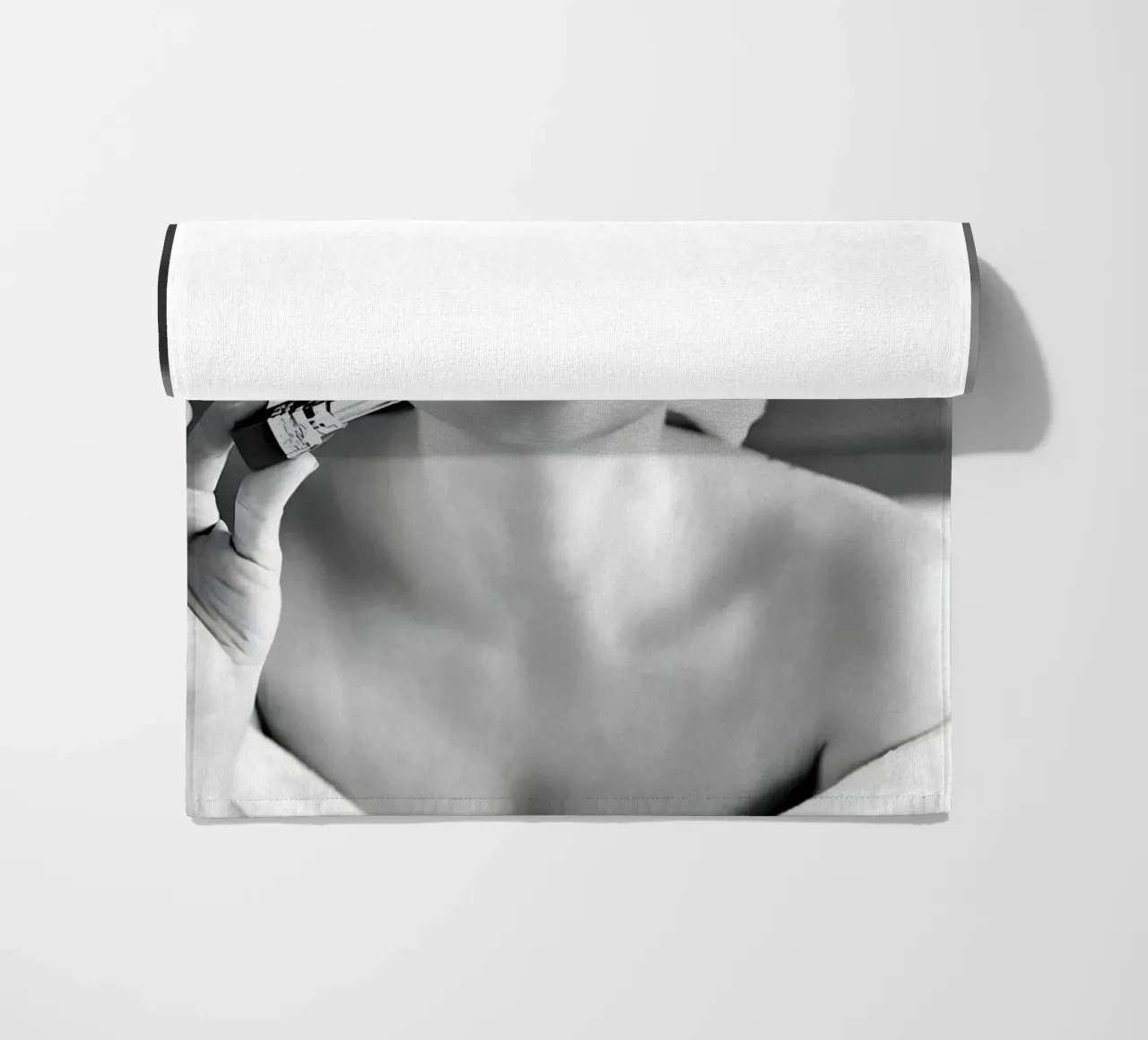 Invio di un bacio in bianco e nero telo mare da Galery Vintage