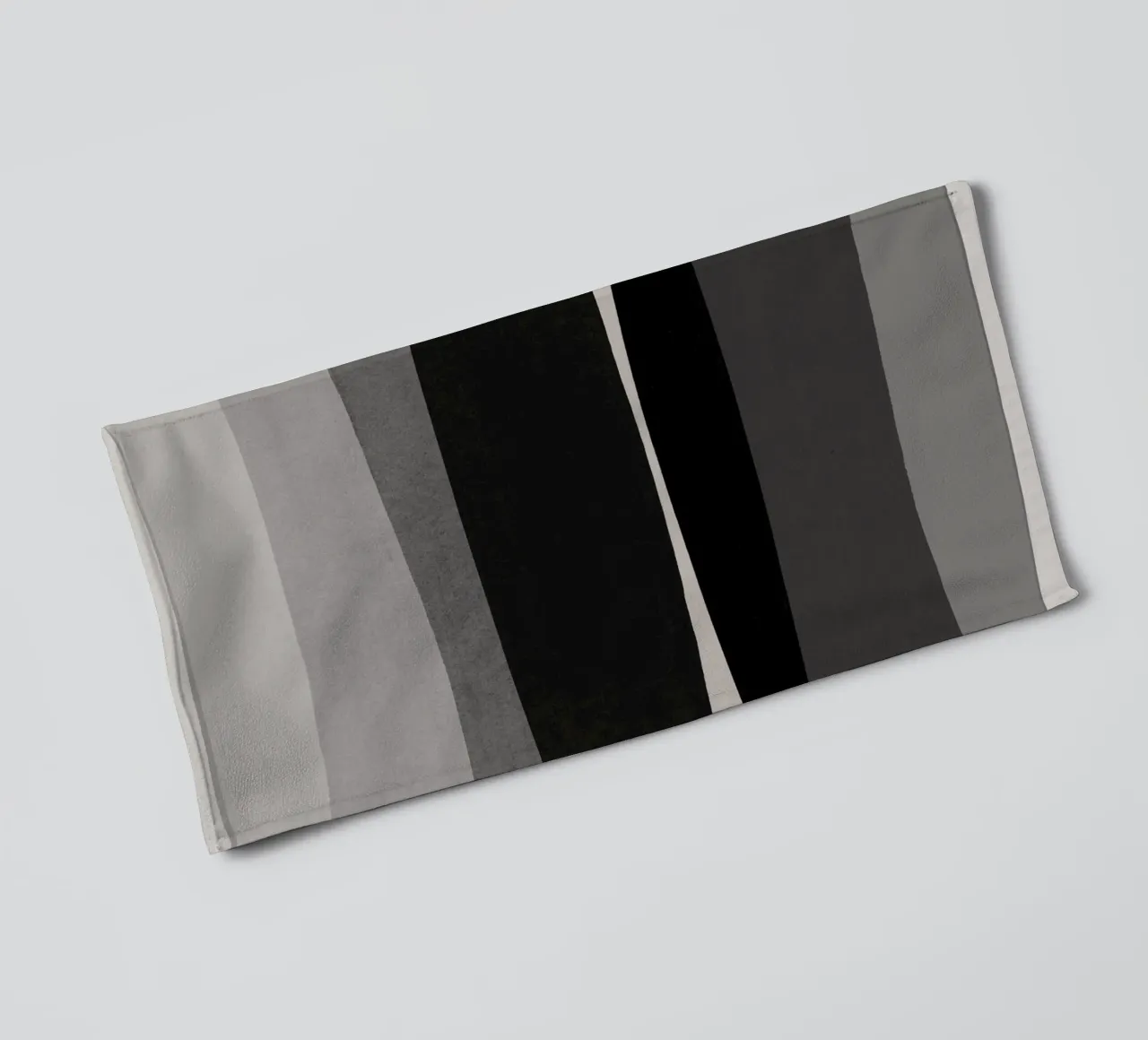 Bianco e nero moderno asciugamano da bagno da Orara Studio