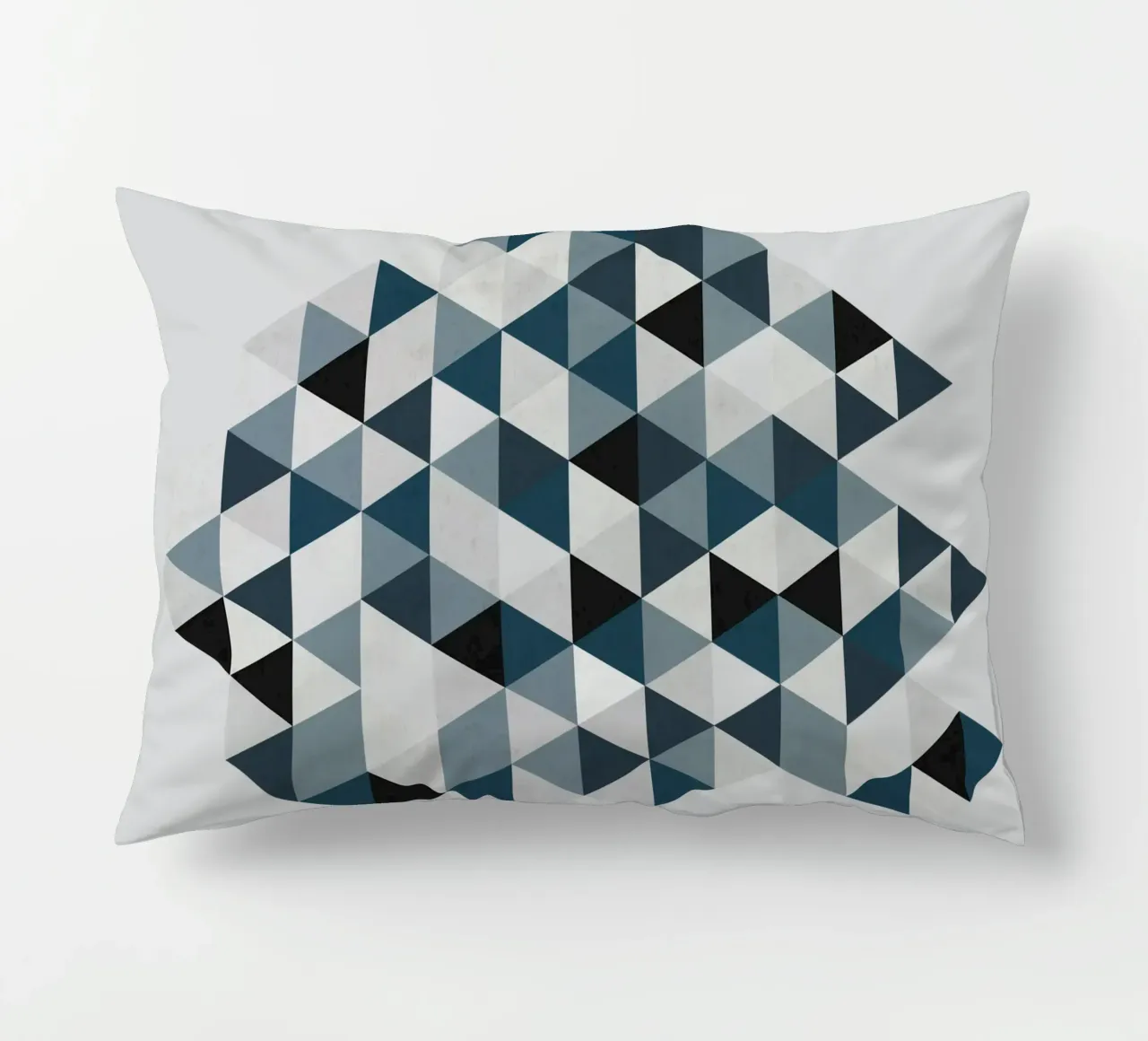 Ocean Mist Geometry - Sea Blue and Gray Triangle Pattern cuscino da Petra Lang - Design