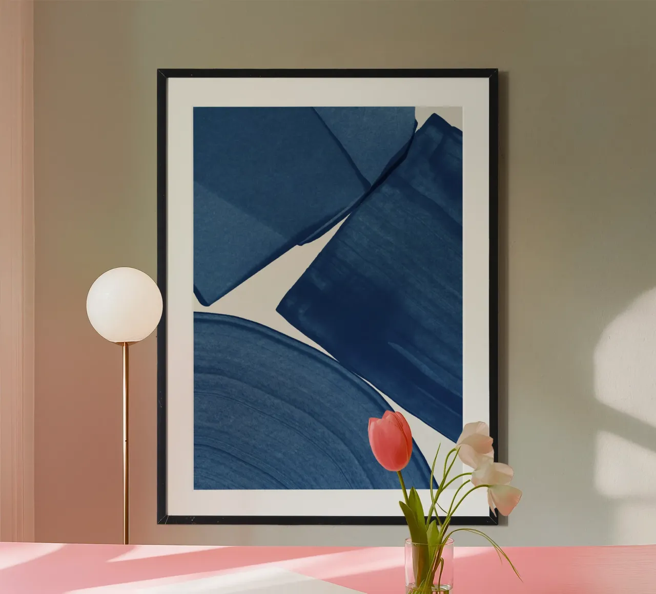 Pittura moderna Blu II poster con telaio in plastica da Orara Studio