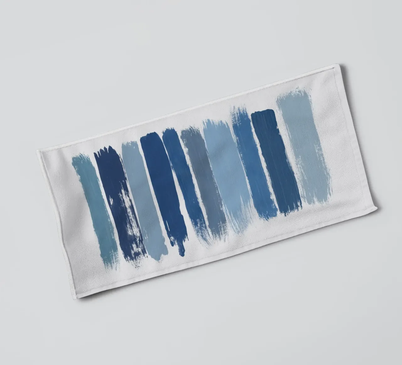 Blu Ombre asciugamano da bagno da Orara Studio