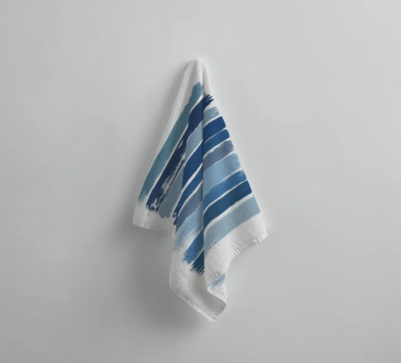 Blu Ombre asciugamano da bagno da Orara Studio
